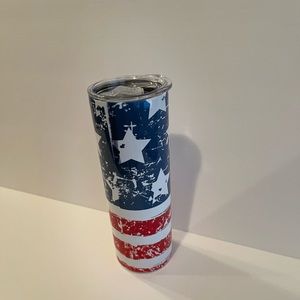 New 20 oz tumbler. Flag distress.